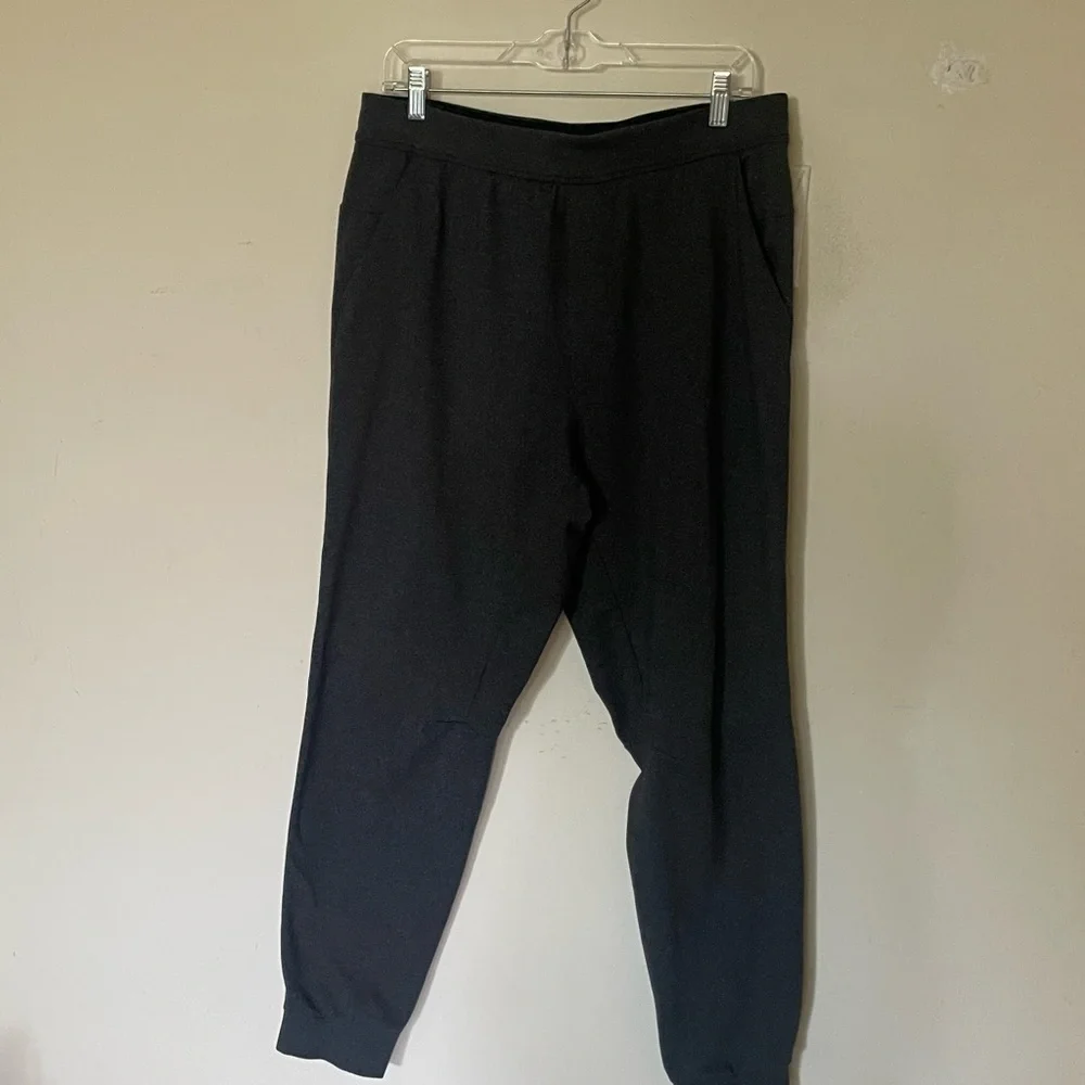 Lululemon dark gray joggers size large